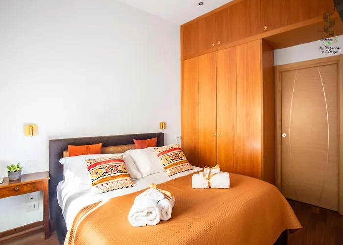Interno Otto Con Bellissima Terrazza E Gazebo Apartamento *