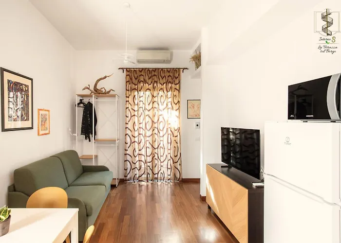 Interno Otto Con Bellissima Terrazza E Gazebo Roma